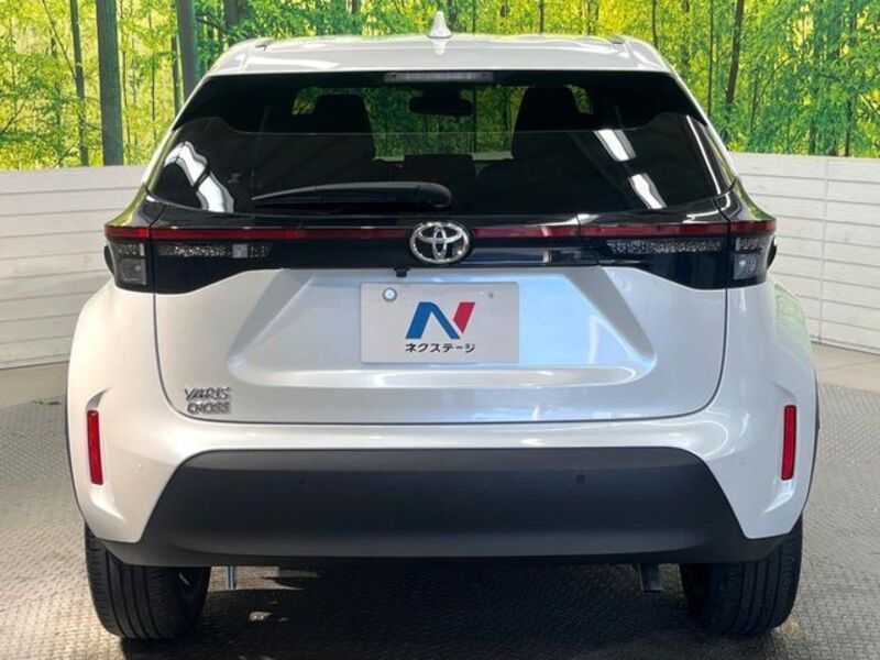 YARIS CROSS