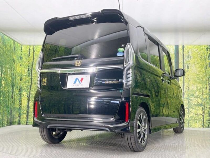 N BOX CUSTOM