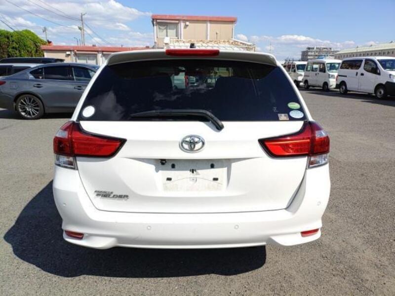 COROLLA FIELDER