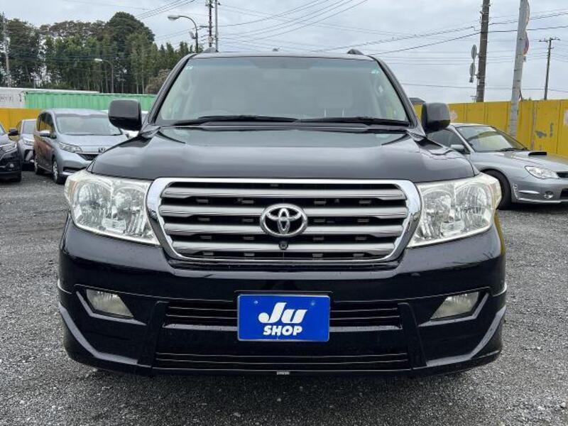 LAND CRUISER