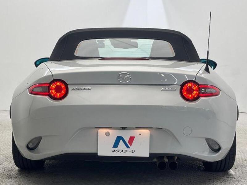 ROADSTER
