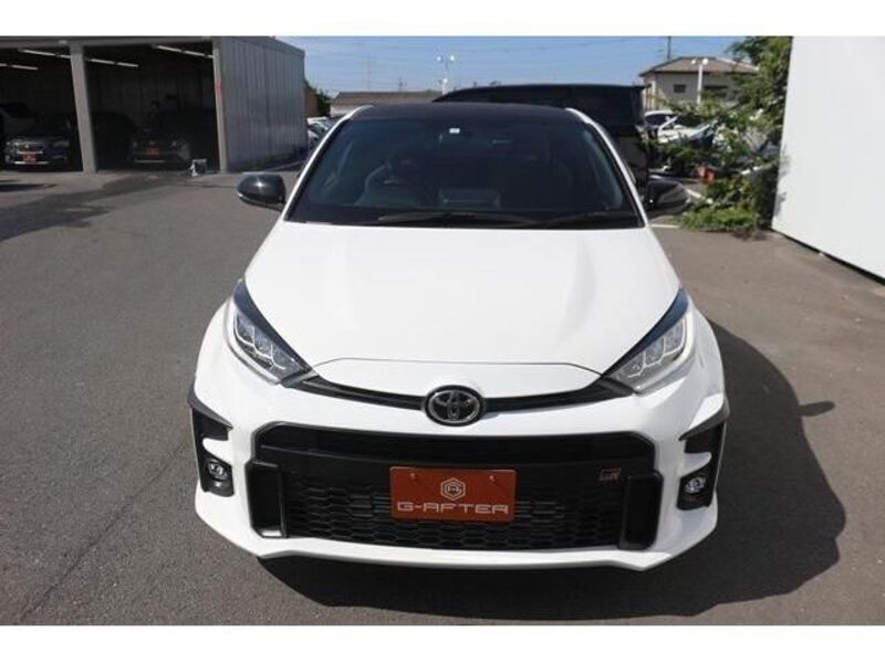 GR YARIS