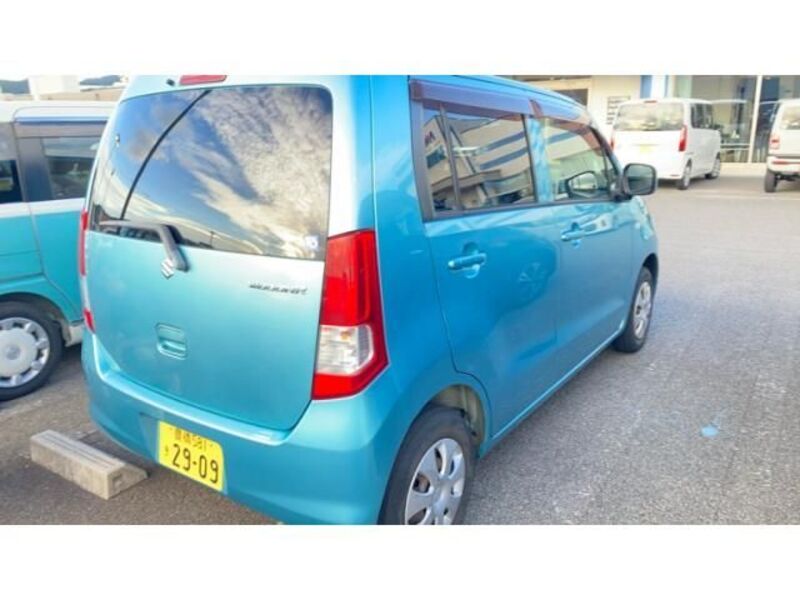 WAGON R