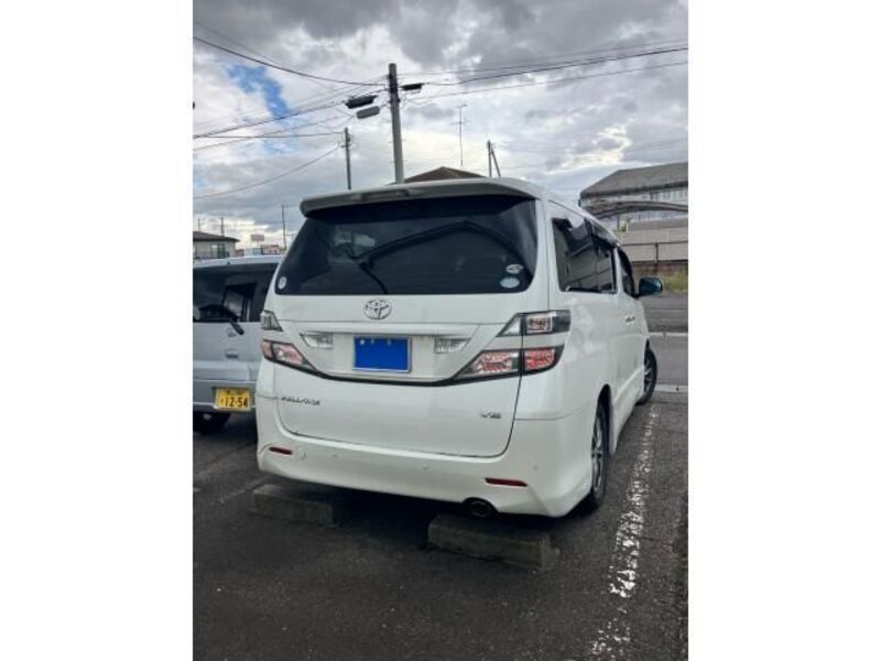 VELLFIRE