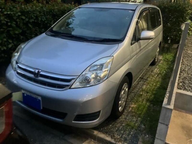 TOYOTA ISIS