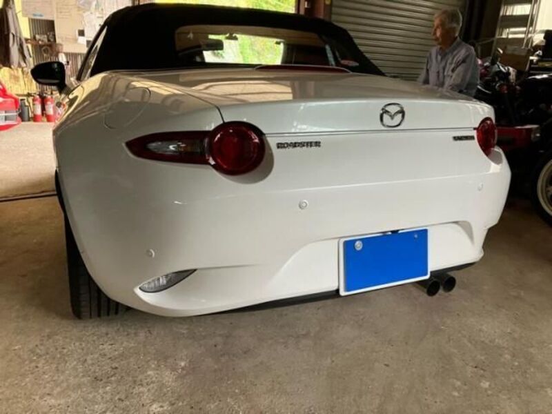 ROADSTER