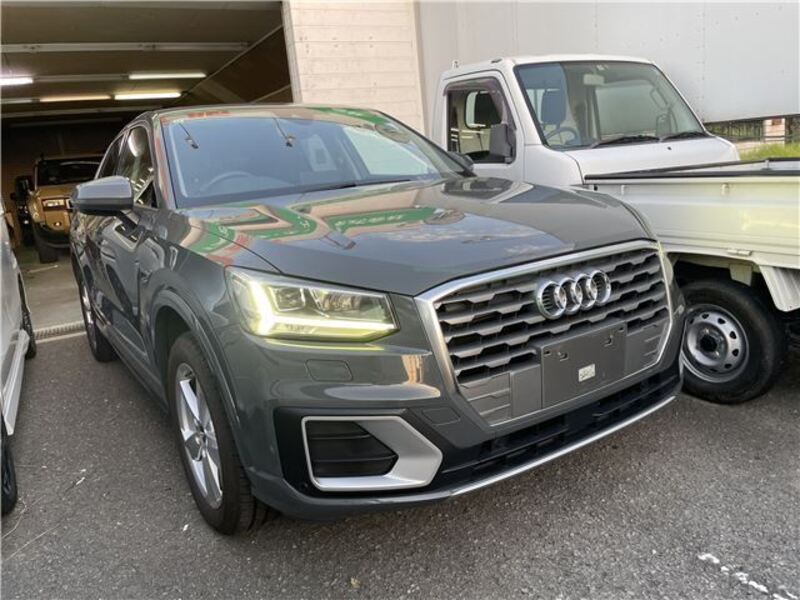 AUDI Q2