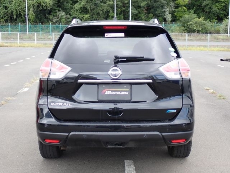 X-TRAIL