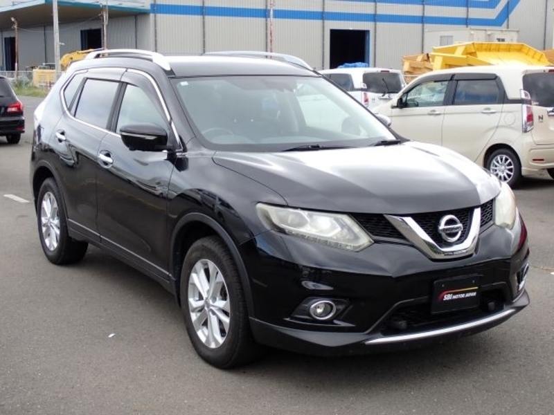 X-TRAIL