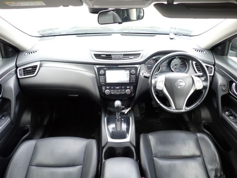X-TRAIL