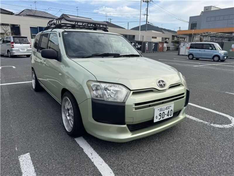 TOYOTA SUCCEED VAN