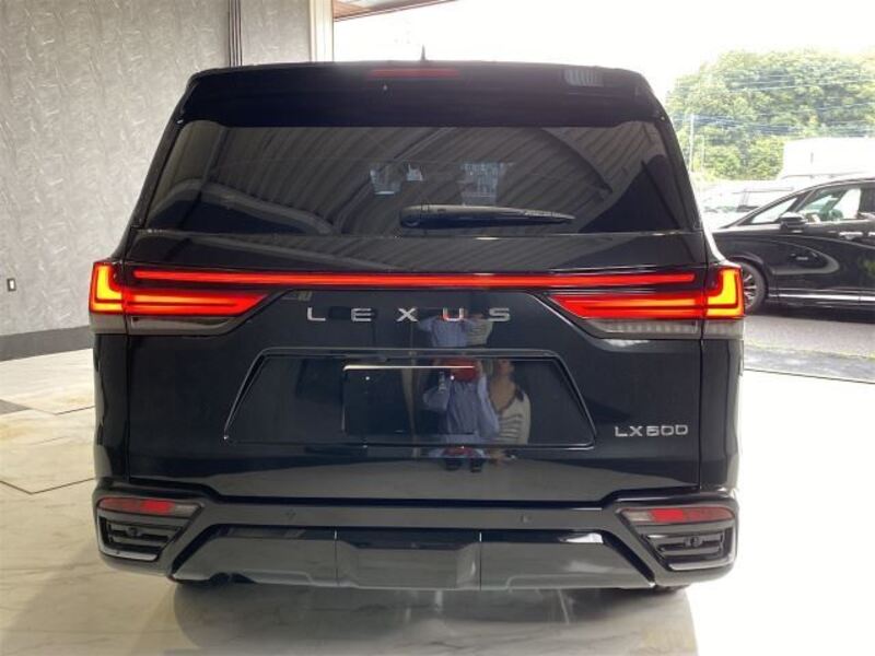 LX