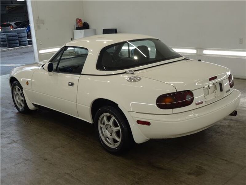 EUNOS ROADSTER