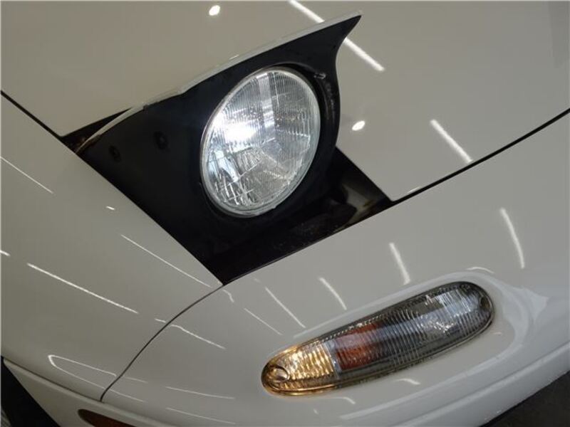 EUNOS ROADSTER