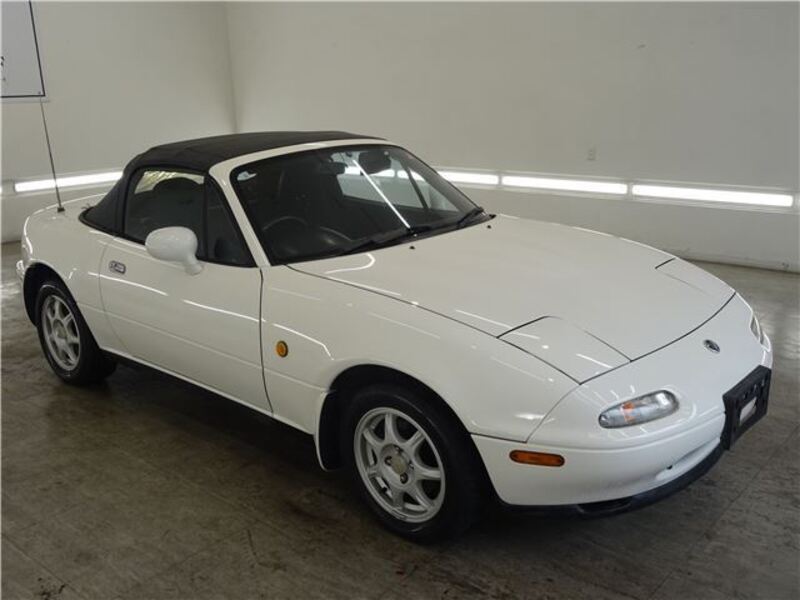 EUNOS ROADSTER