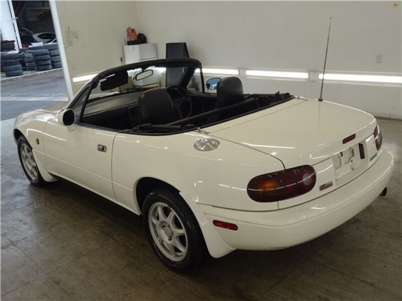 EUNOS ROADSTER