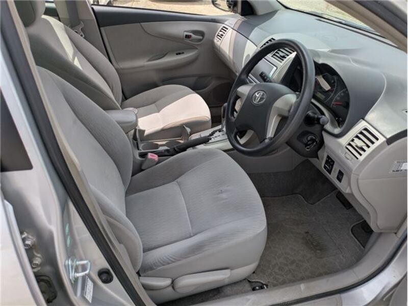 COROLLA AXIO