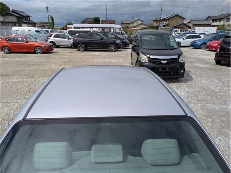 COROLLA AXIO