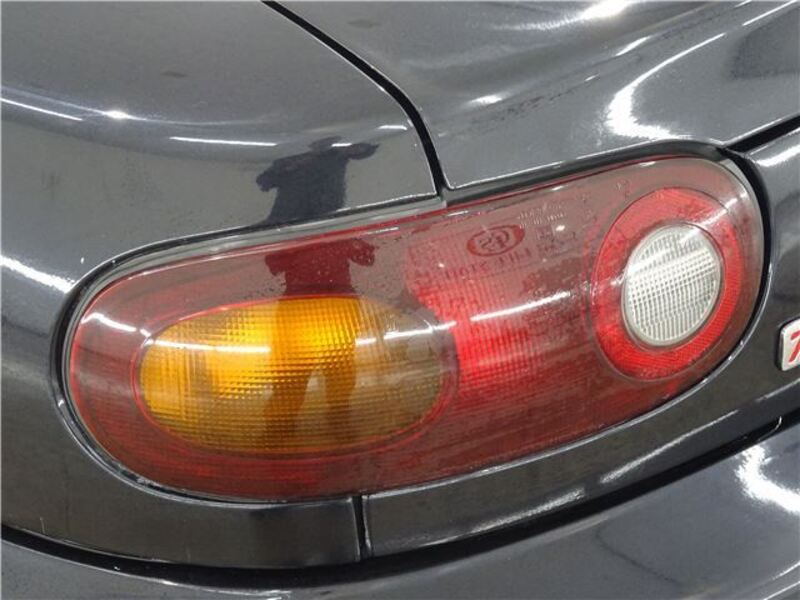 EUNOS ROADSTER