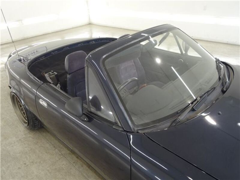 EUNOS ROADSTER