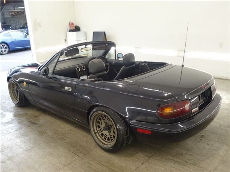 EUNOS ROADSTER