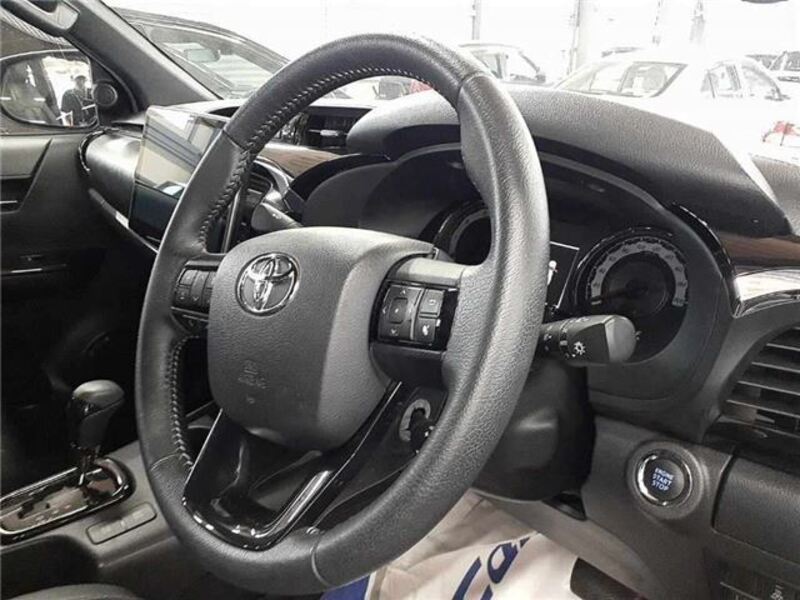 HILUX