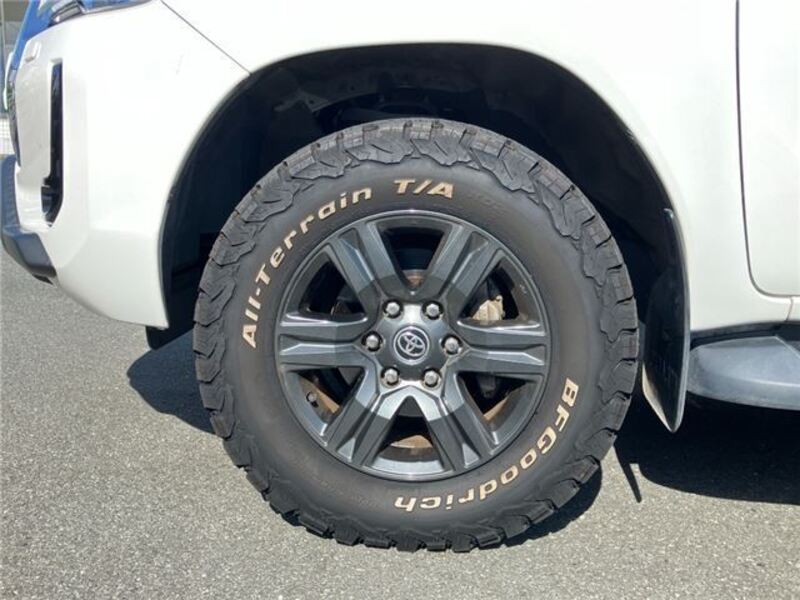 HILUX