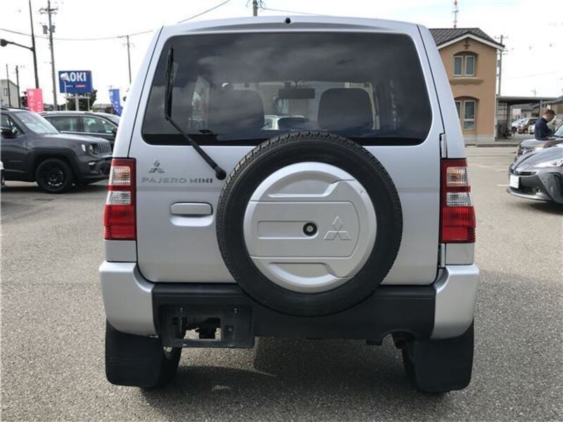 PAJERO MINI