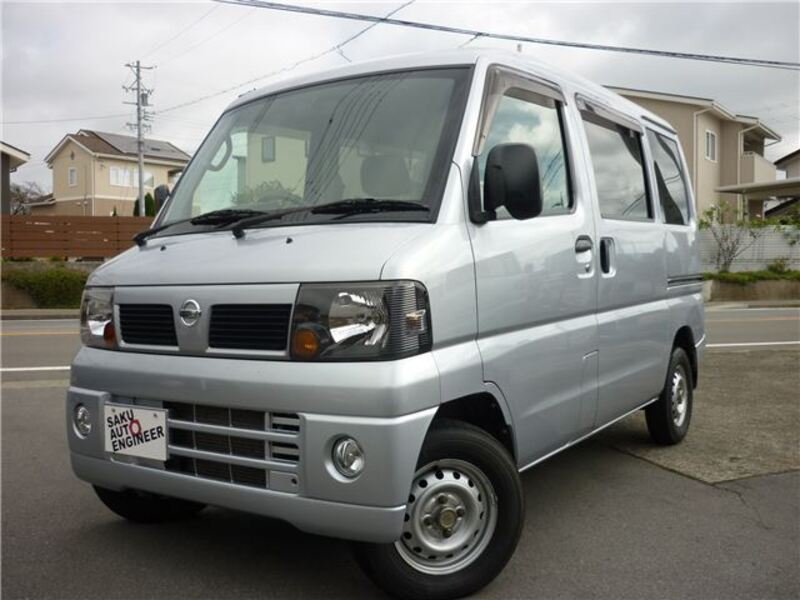 NISSAN CLIPPER VAN