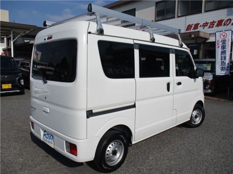 MINICAB VAN