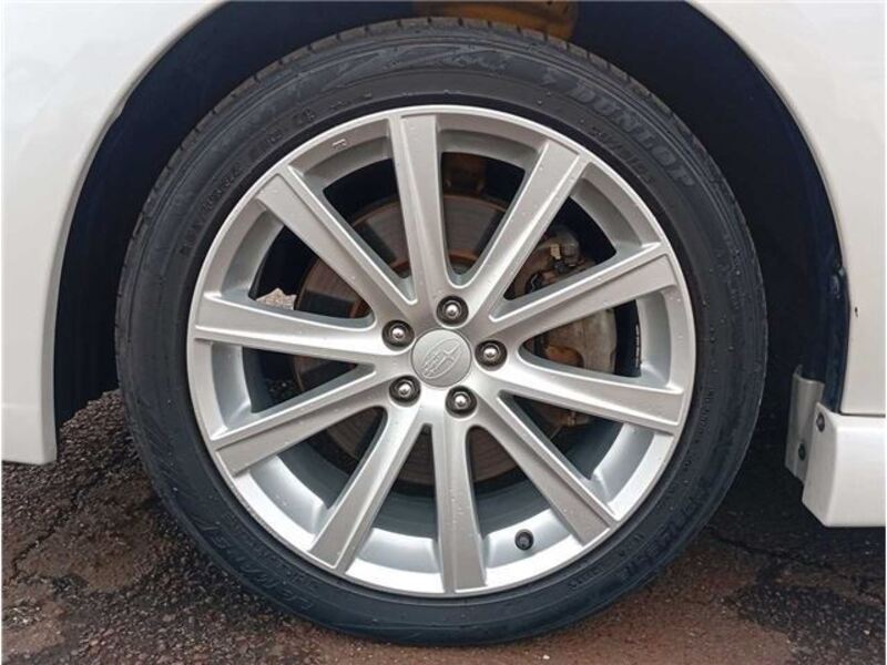 LEGACY B4