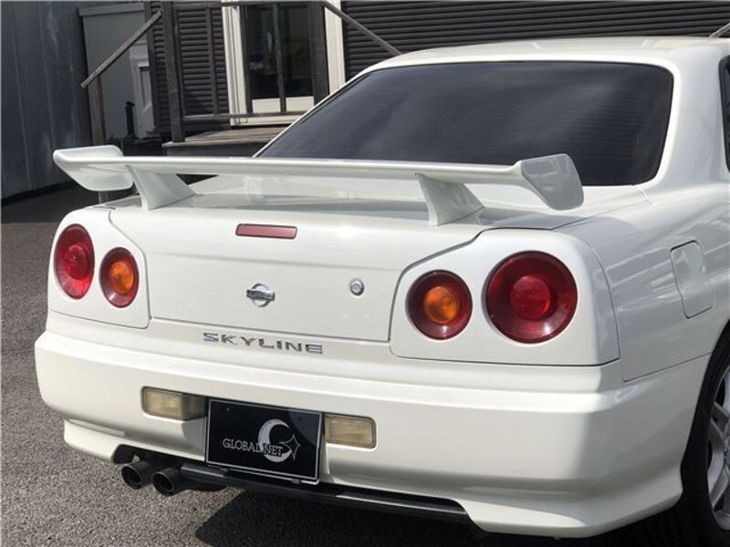 SKYLINE