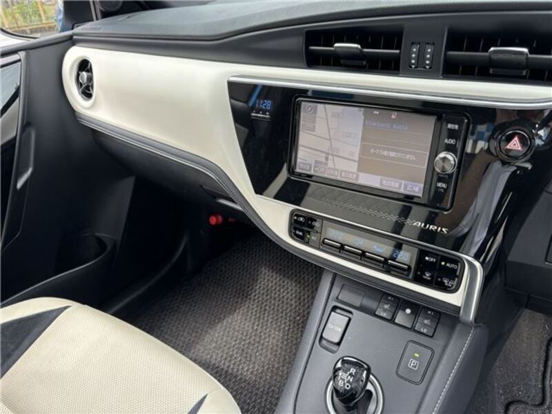 AURIS