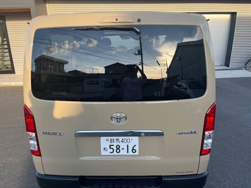 HIACE VAN