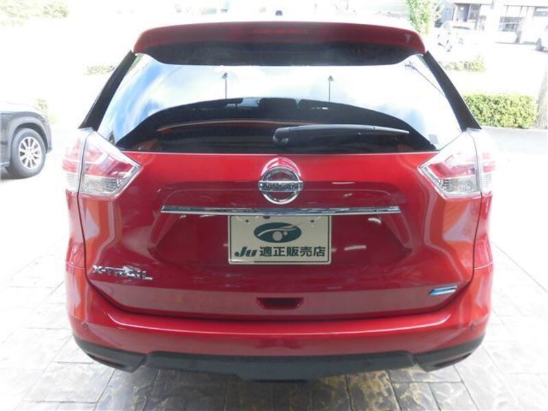 X-TRAIL