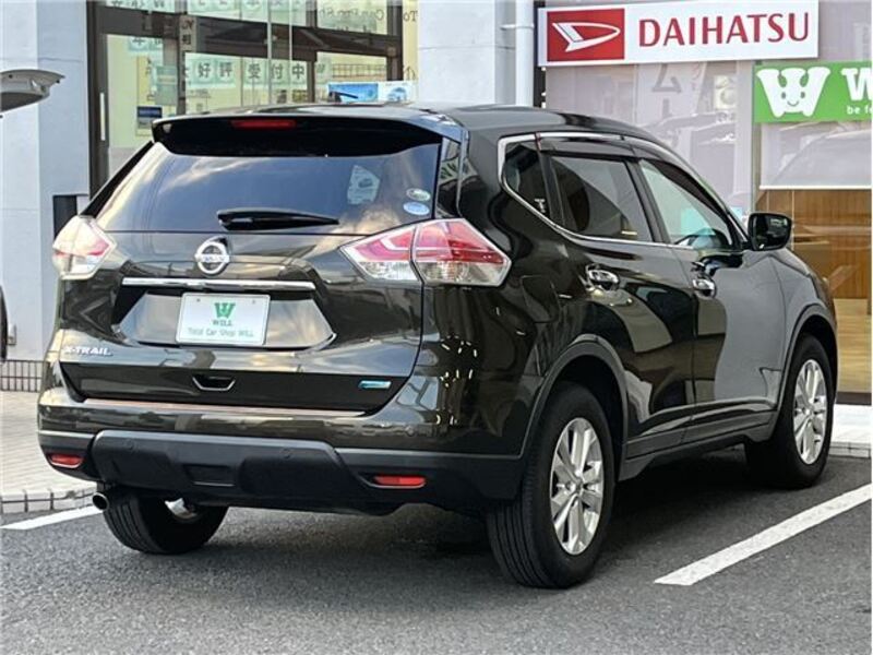 X-TRAIL