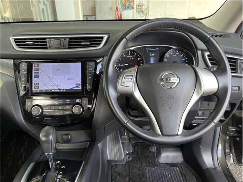 X-TRAIL