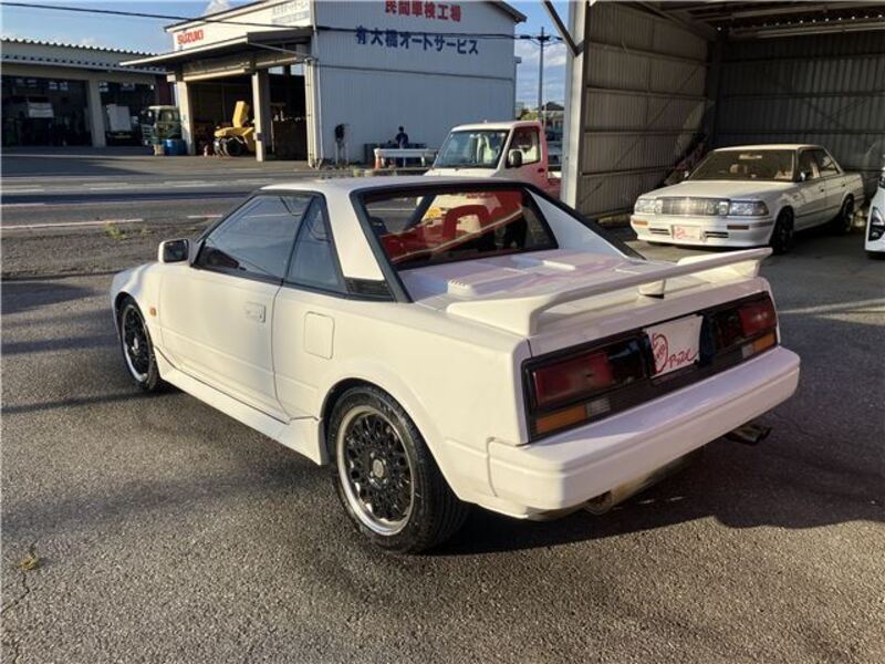 MR2