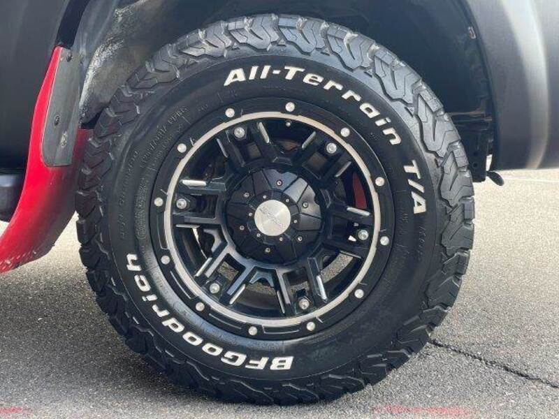 HILUX SURF