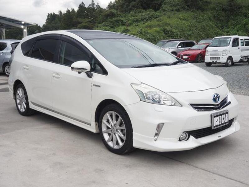 PRIUS ALPHA