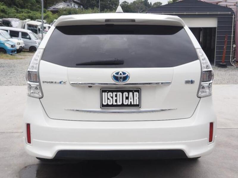 PRIUS ALPHA