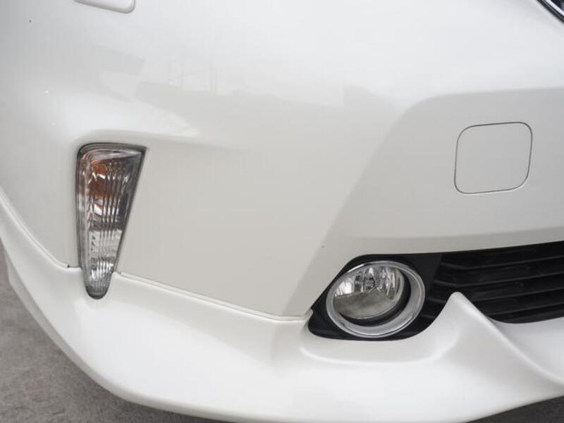 PRIUS ALPHA