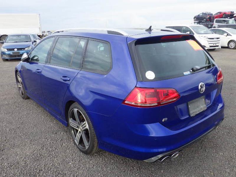 GOLF VARIANT
