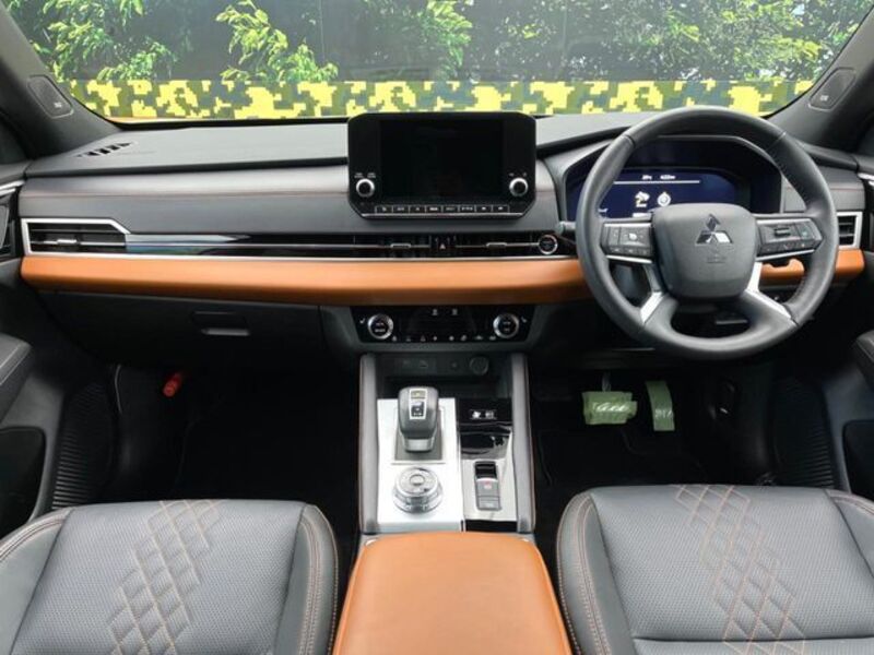 OUTLANDER PHEV