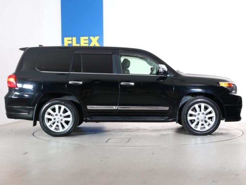 LAND CRUISER