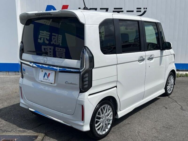 N BOX CUSTOM