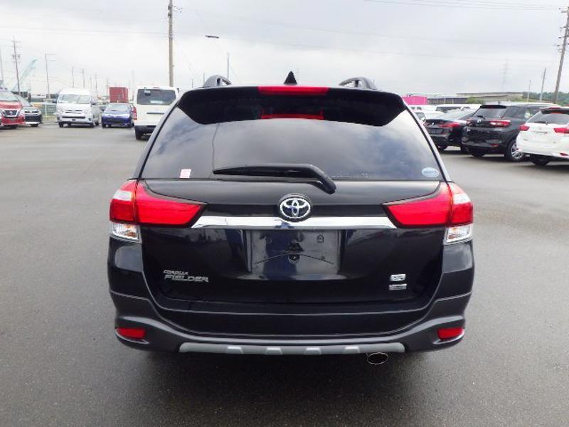COROLLA FIELDER