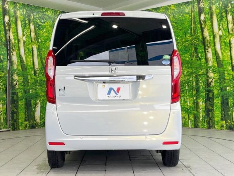 N BOX