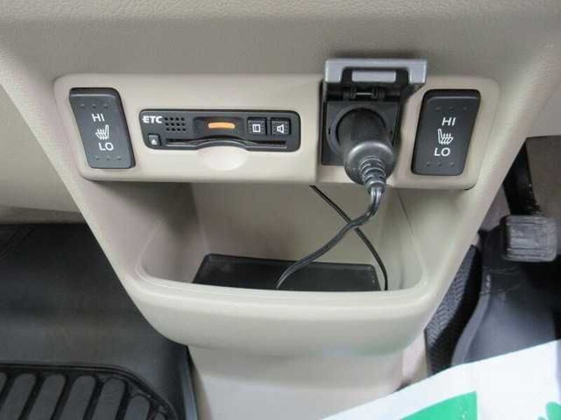 N BOX