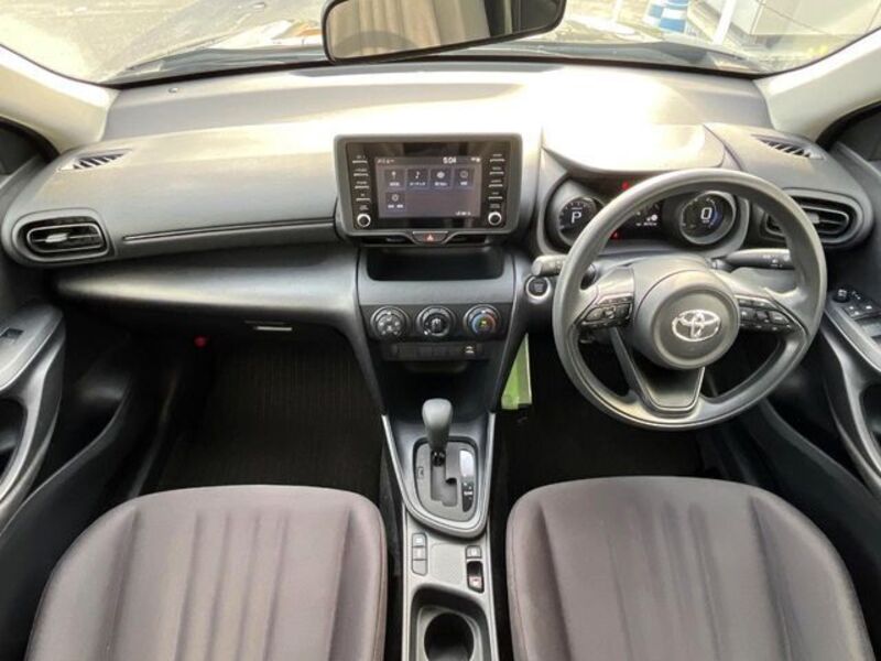 YARIS CROSS